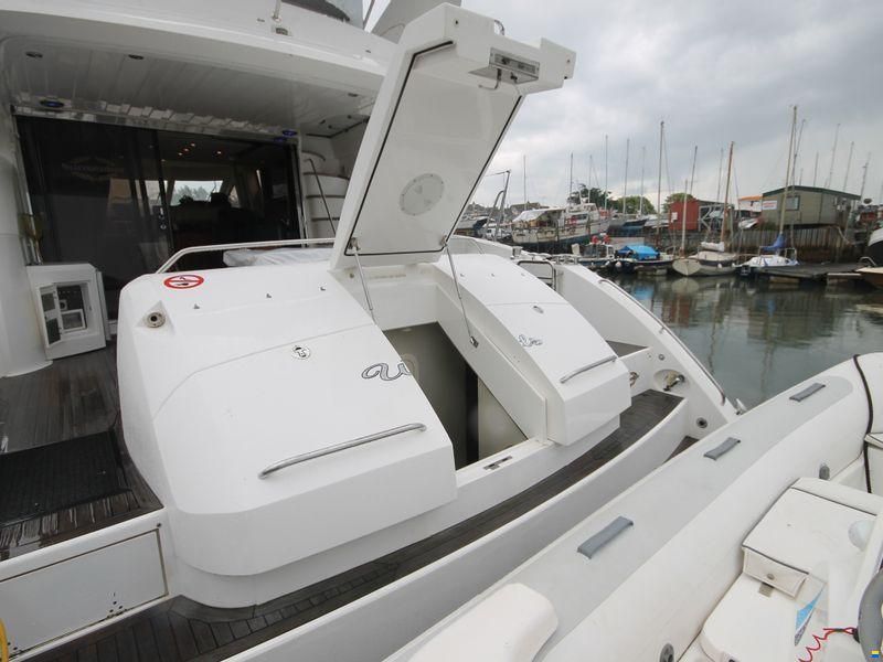 Sunseeker Manhattan 66