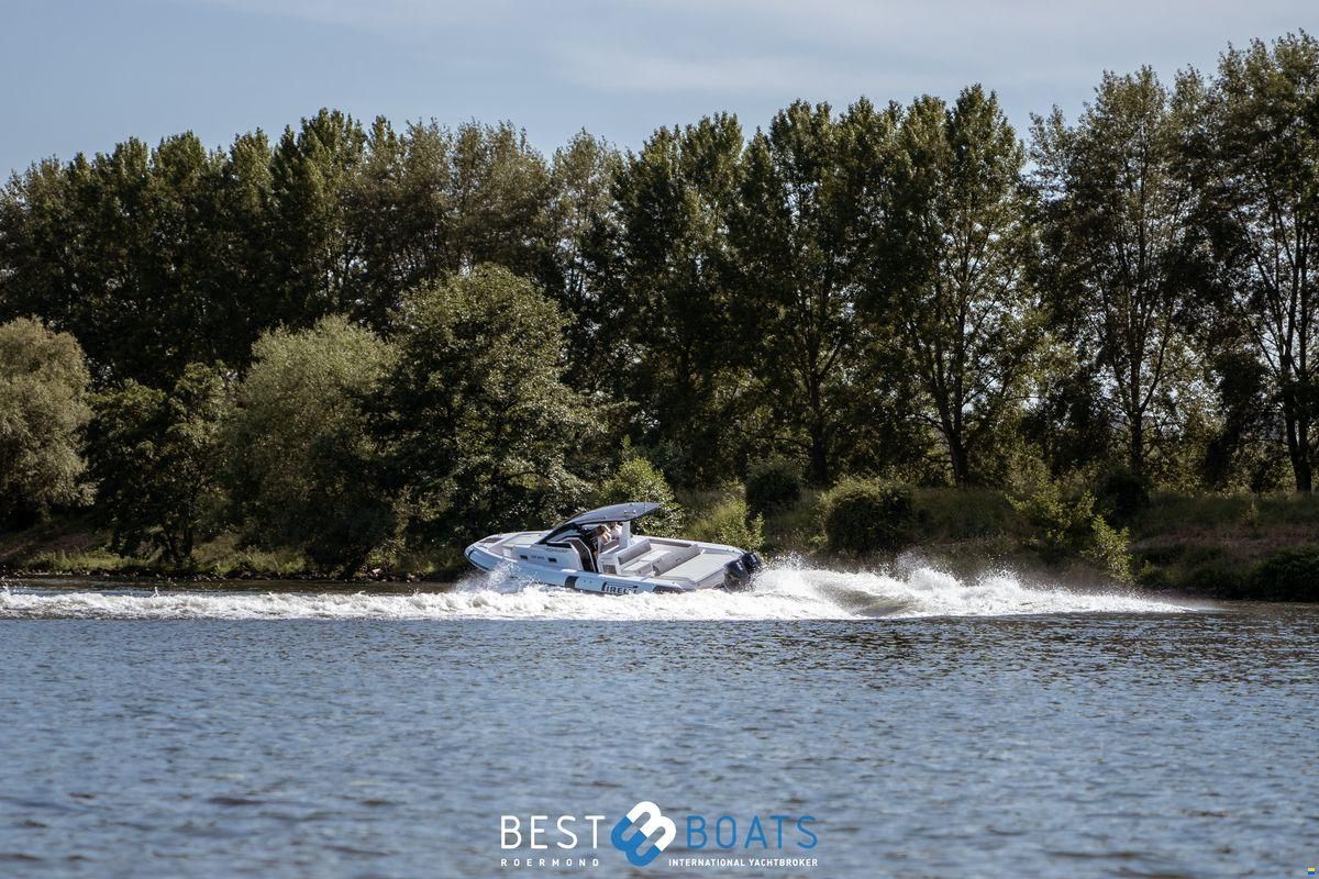 Pirelli 35 Outboard