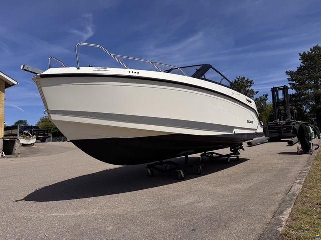 Quicksilver CR 675 mercury 150 HK Quick