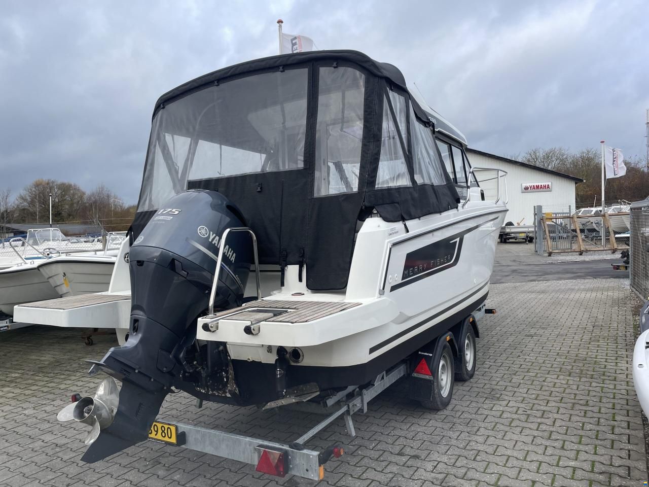 Jeanneau 695 Merry Fisher Serie2