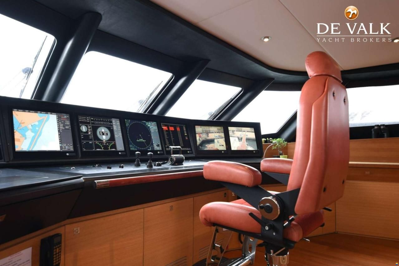 Heesen 42 M