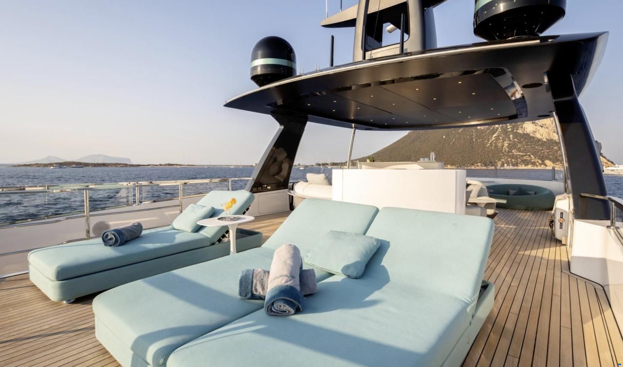 Azimut Grande 38 Trideck