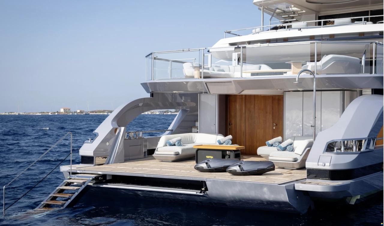 Azimut Grande 38 Trideck