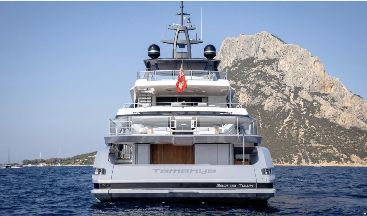 Azimut Grande 38 Trideck