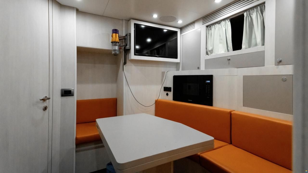 Azimut Grande 38 Trideck