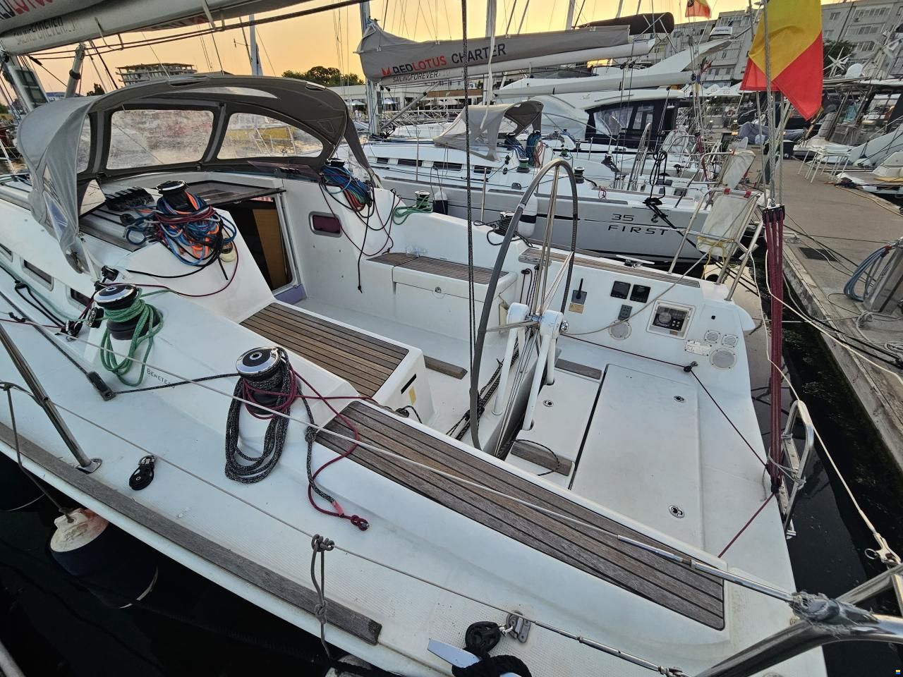Beneteau First 35