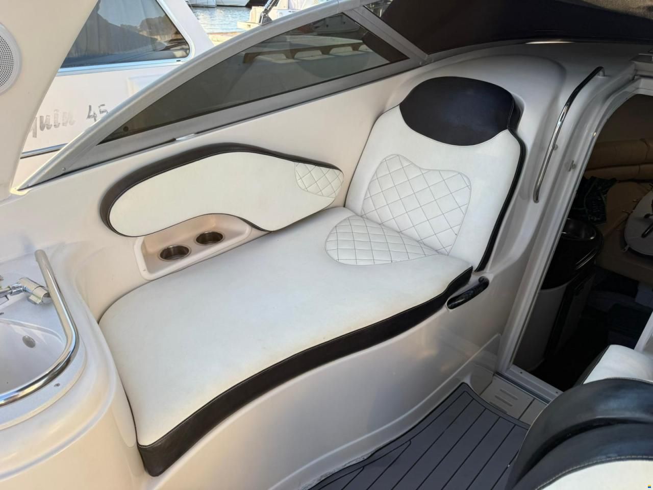 Monterey 270