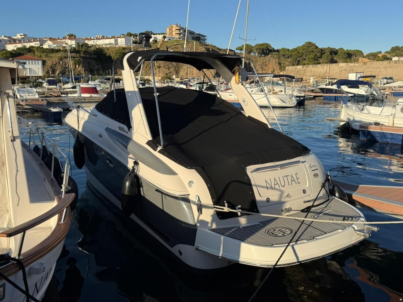 Monterey 270