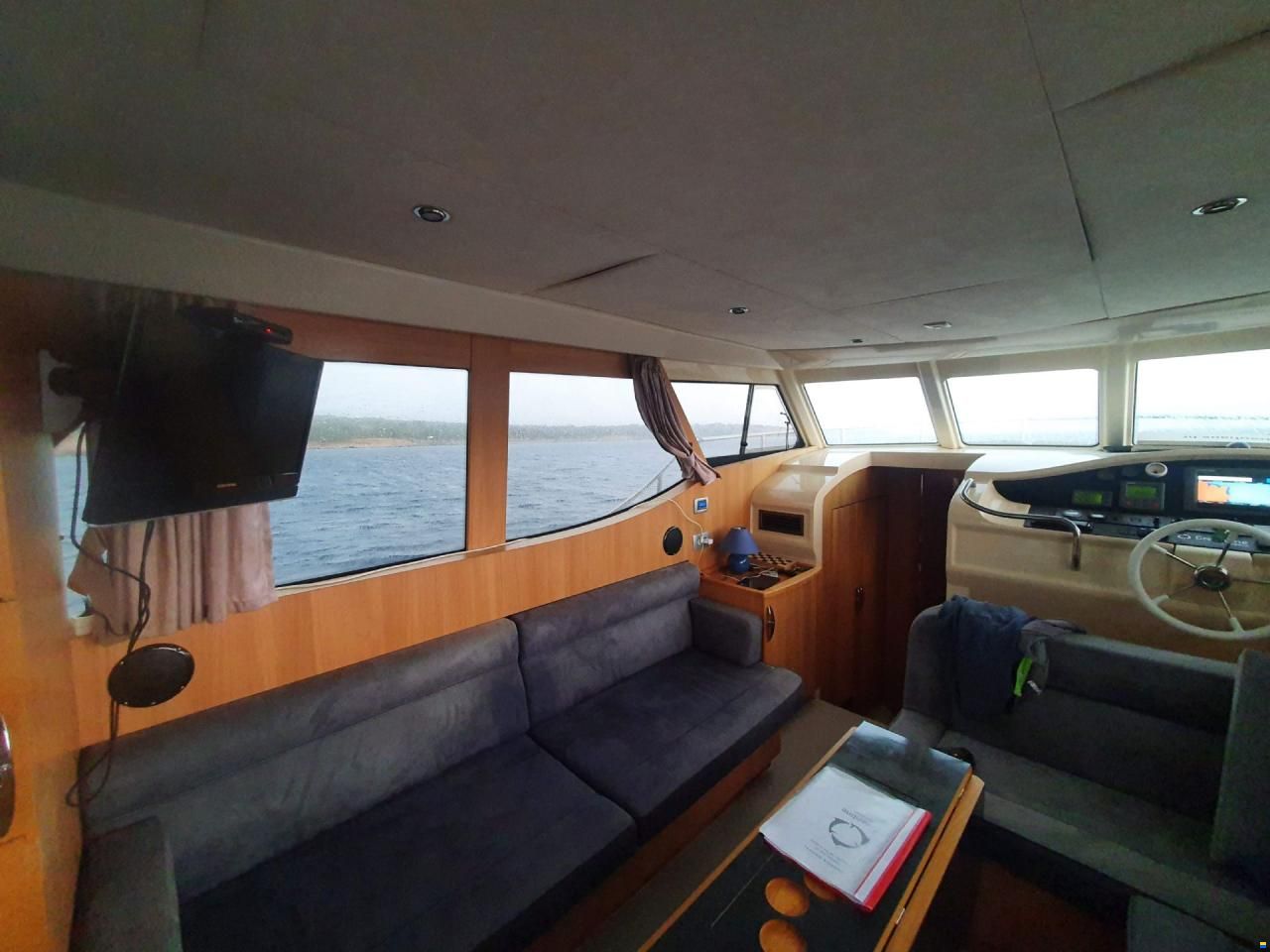 Greenline 33 Hybrid