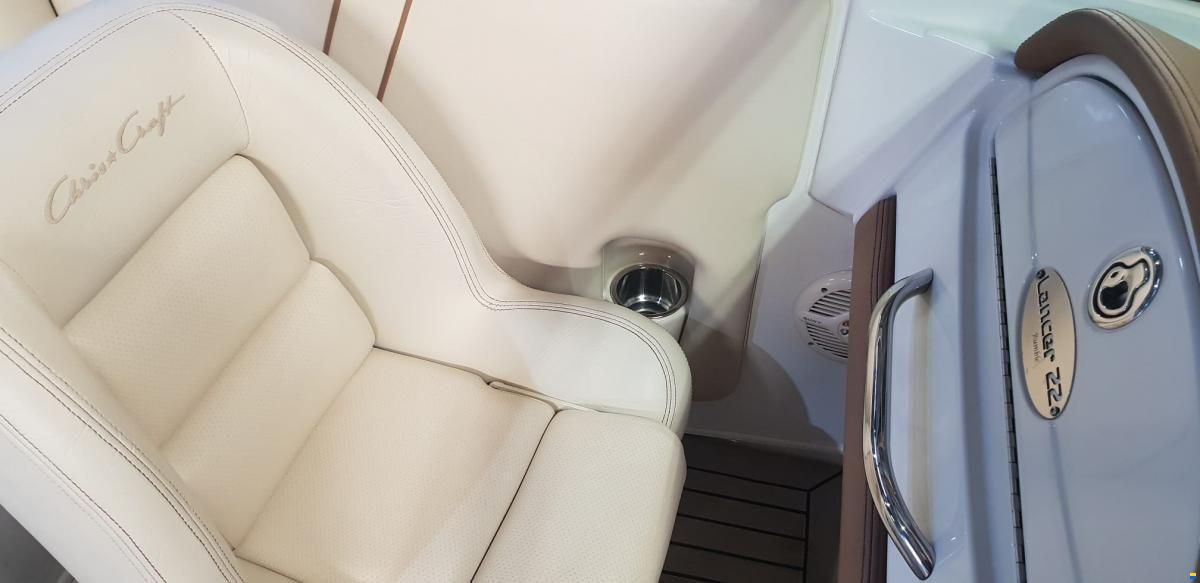 Chris Craft 22 Lancer Rumble