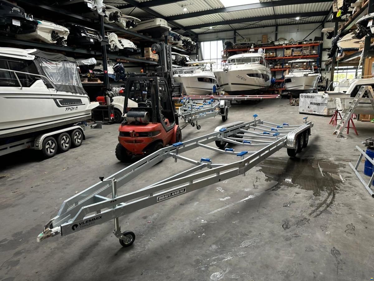 Vlemmix Stallingstrailer Vlemmix 10 m 3&times;1800 kg