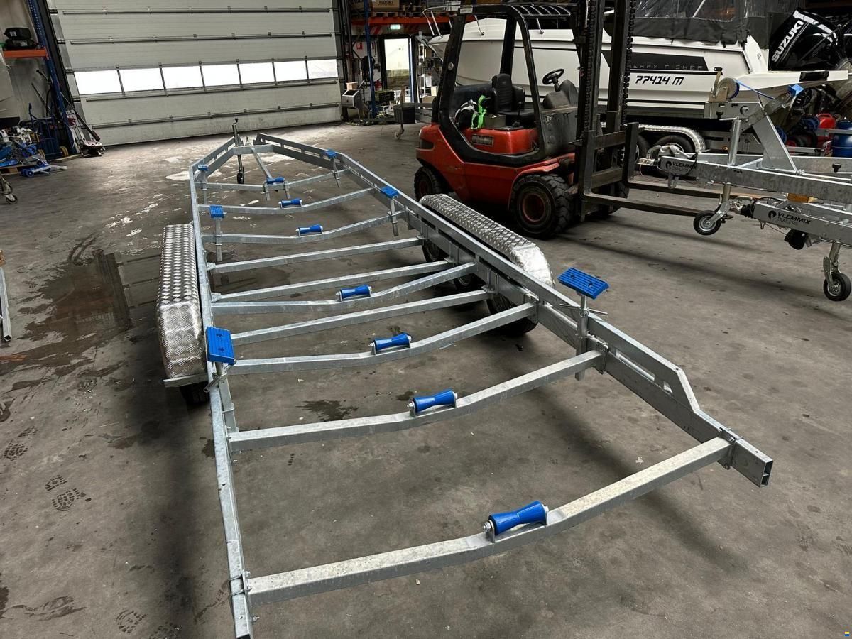 Vlemmix Stallingstrailer Vlemmix 10 m 3&times;1800 kg