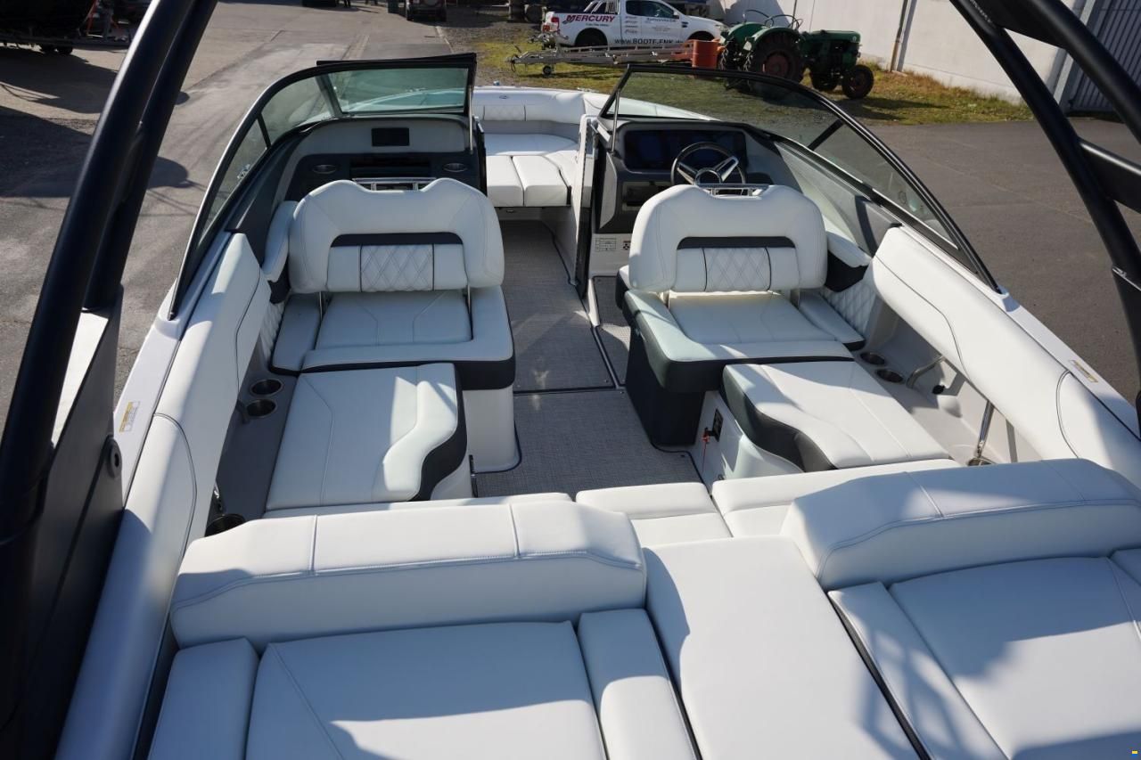 Regal LS 2 BOWRIDER