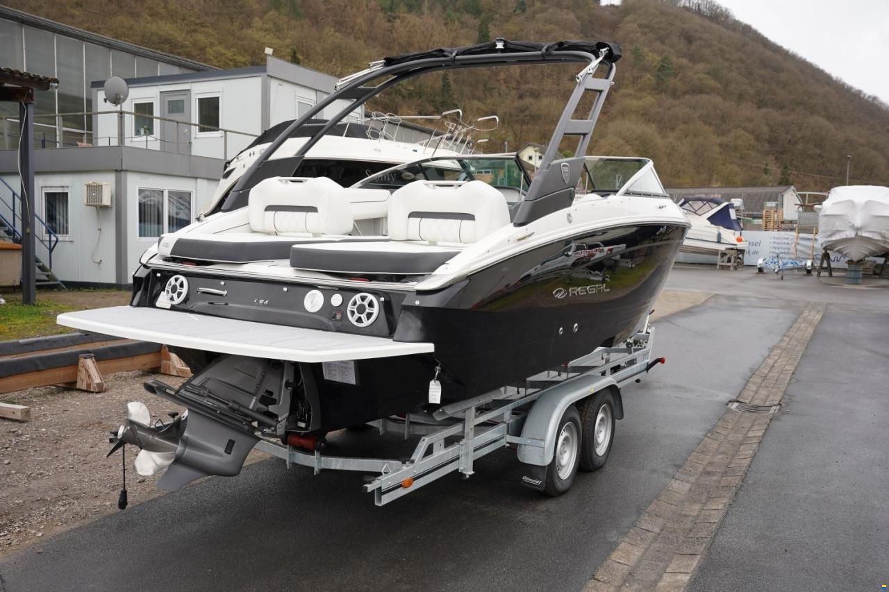 Regal LS 4 BOWRIDER