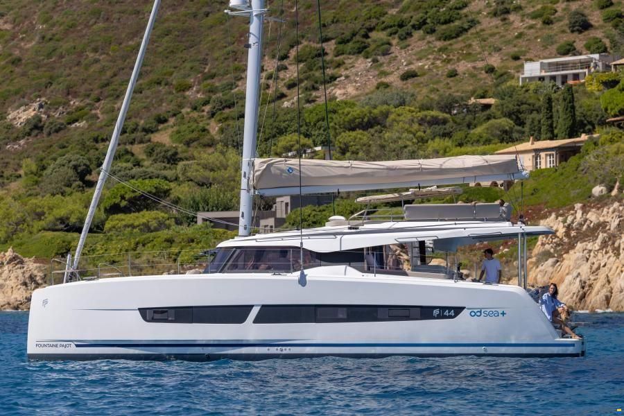 Fountaine Pajot NEW 44