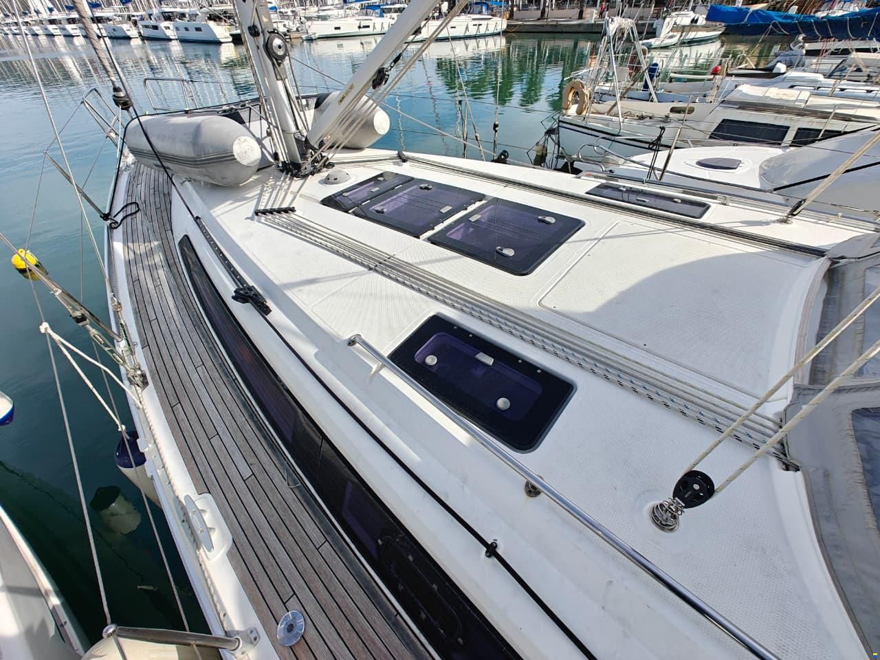 Bavaria Cruiser 37