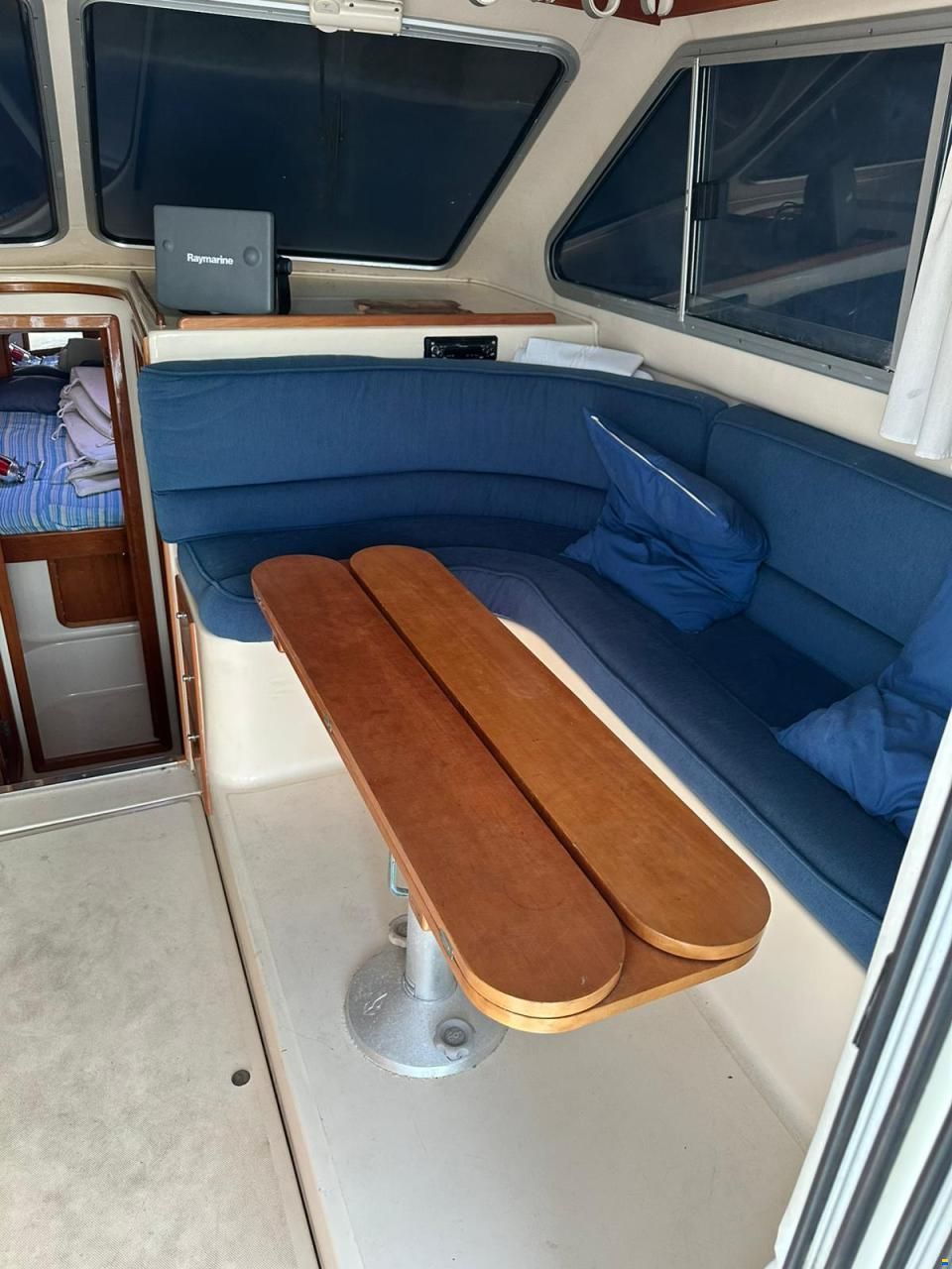 Rodman 970 Fly