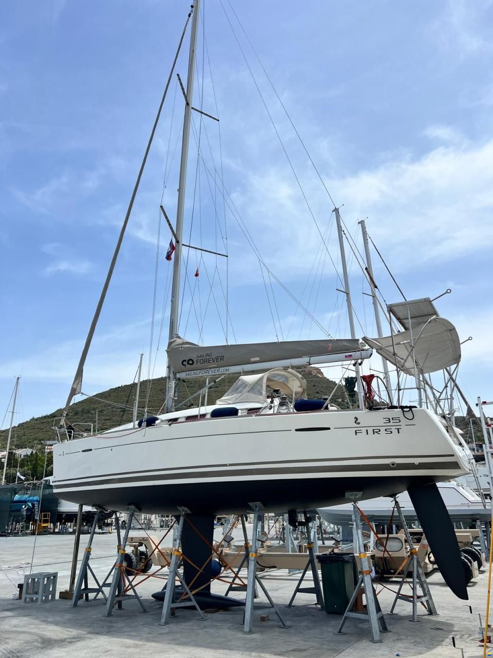 Beneteau First 35
