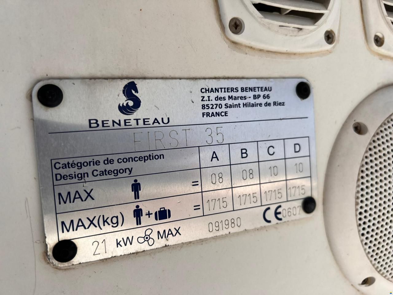 Beneteau First 35