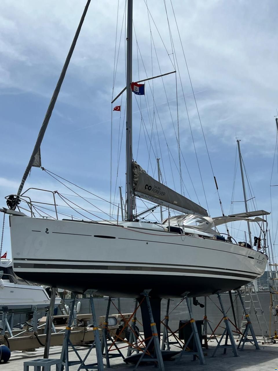 Beneteau First 35