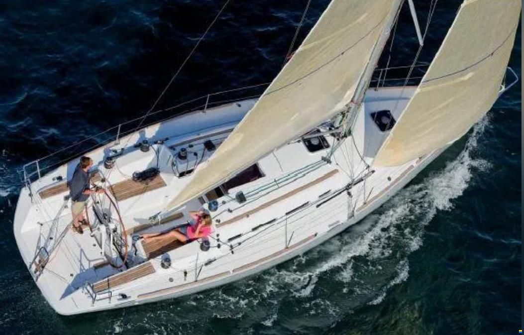 Beneteau First 35