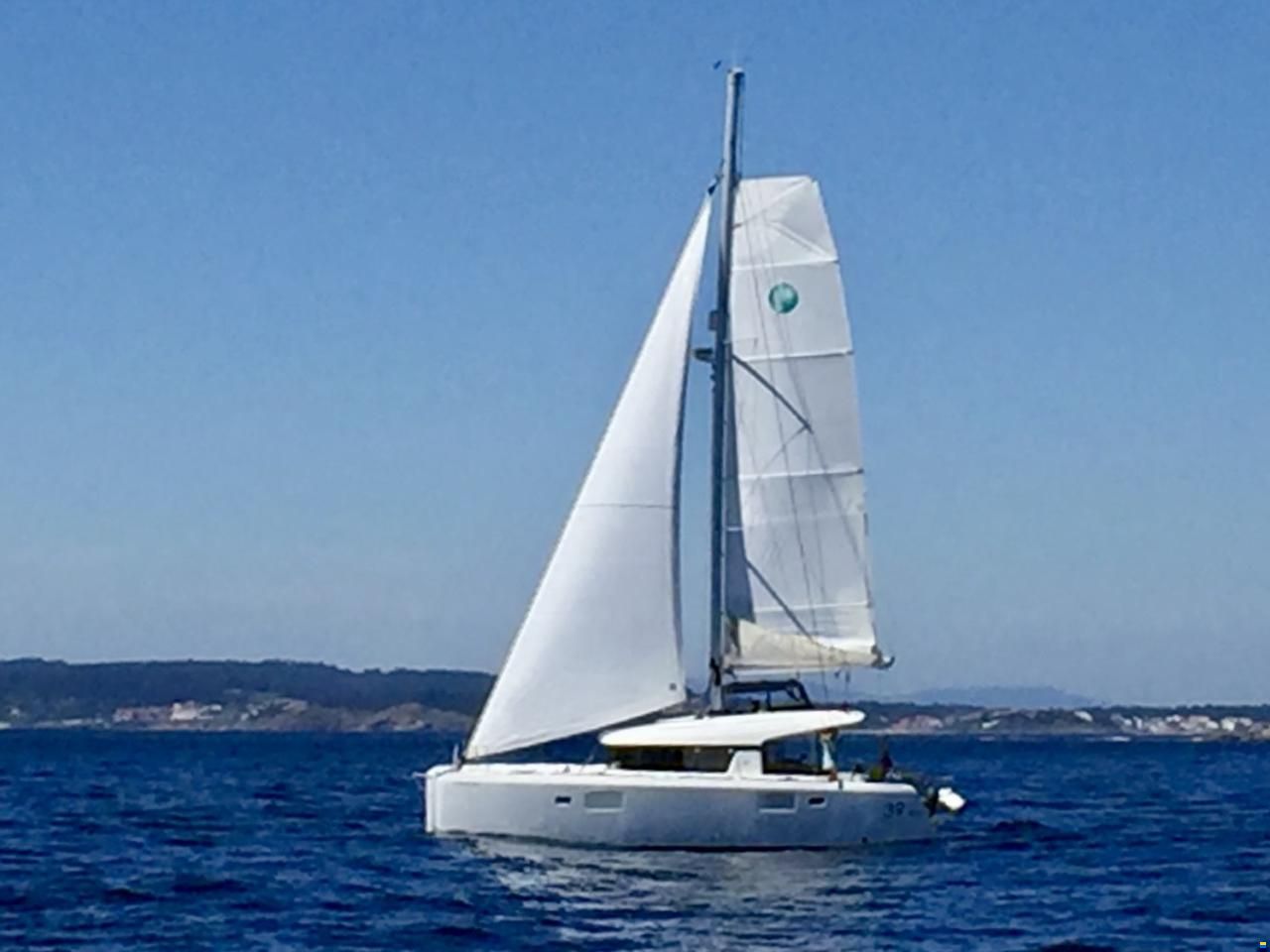 Lagoon 39