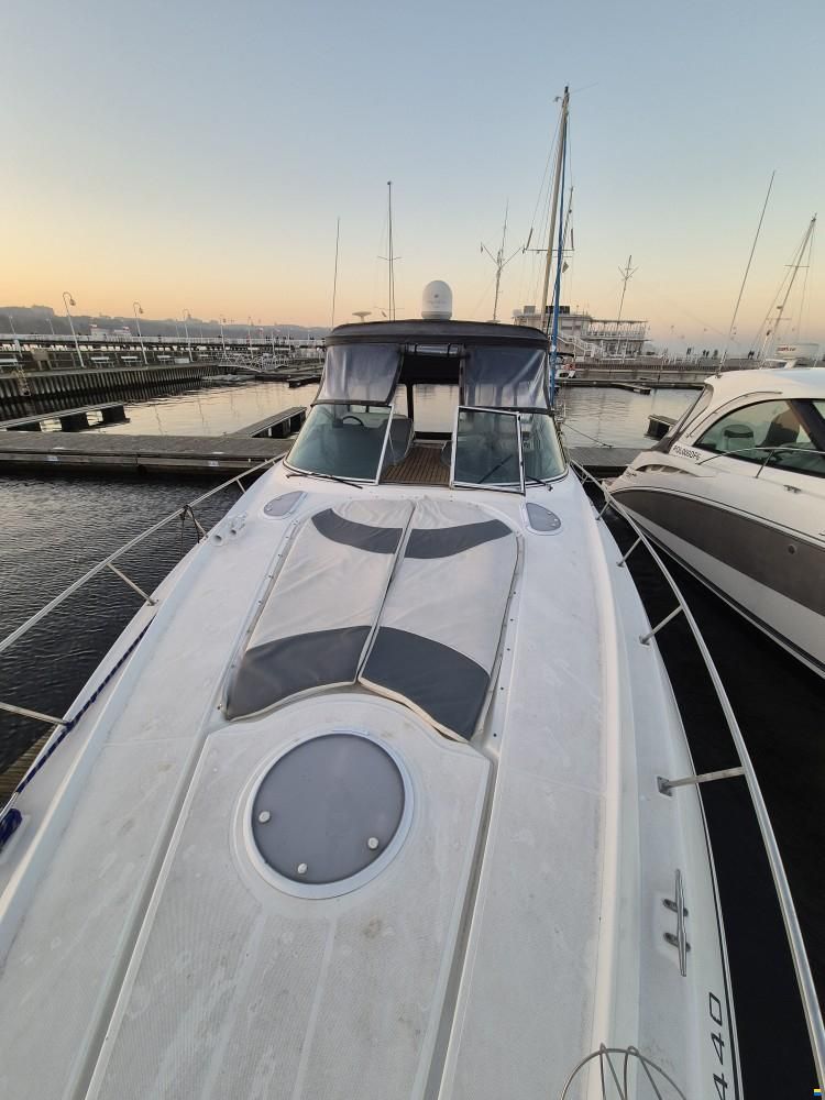 Cruisers 370 Express