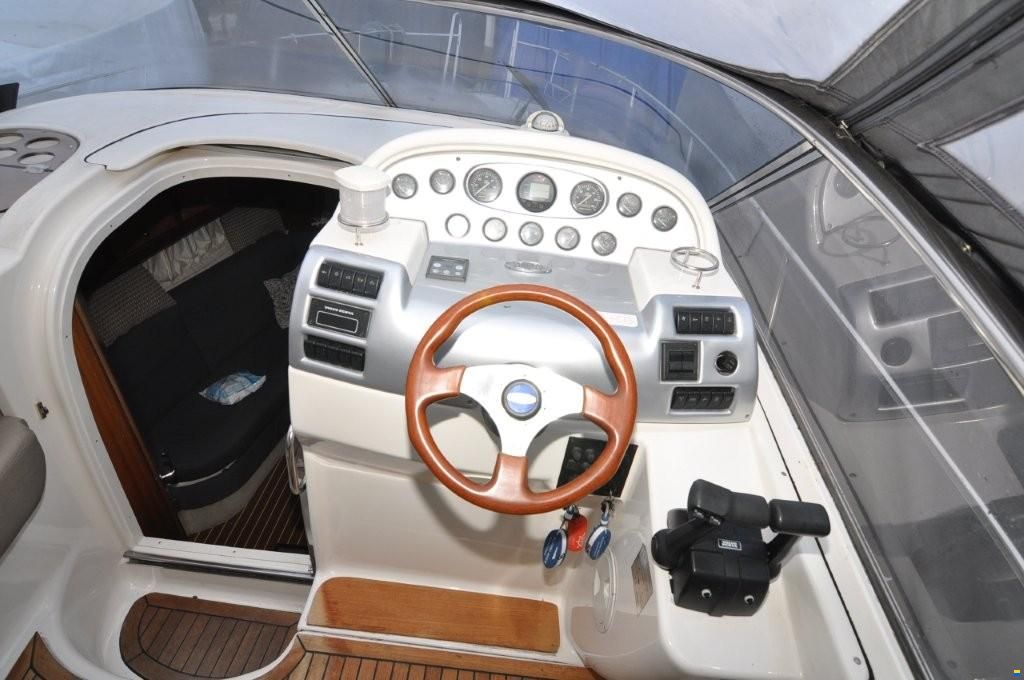 Bavaria 300