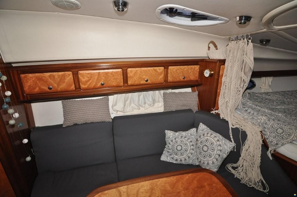 Bavaria 300