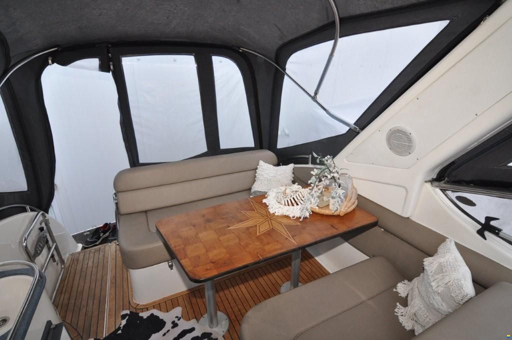 Bavaria 300