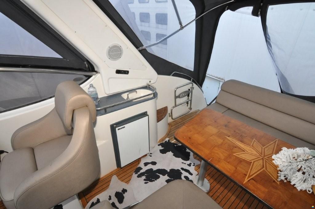 Bavaria 300