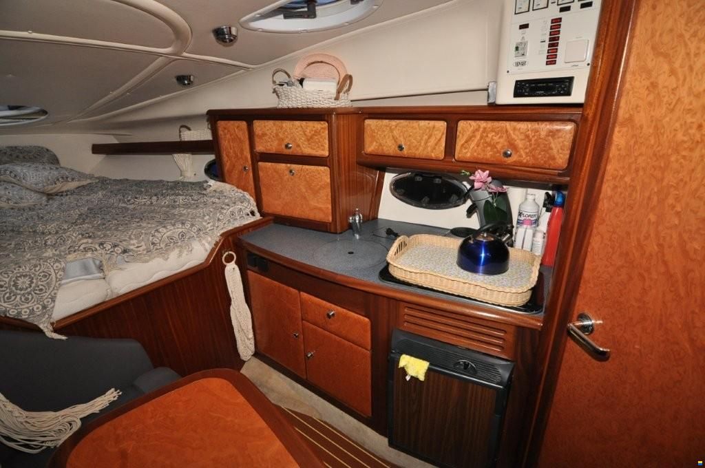 Bavaria 300