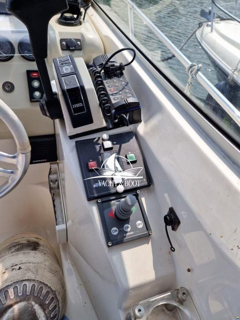 Sealine S 270
