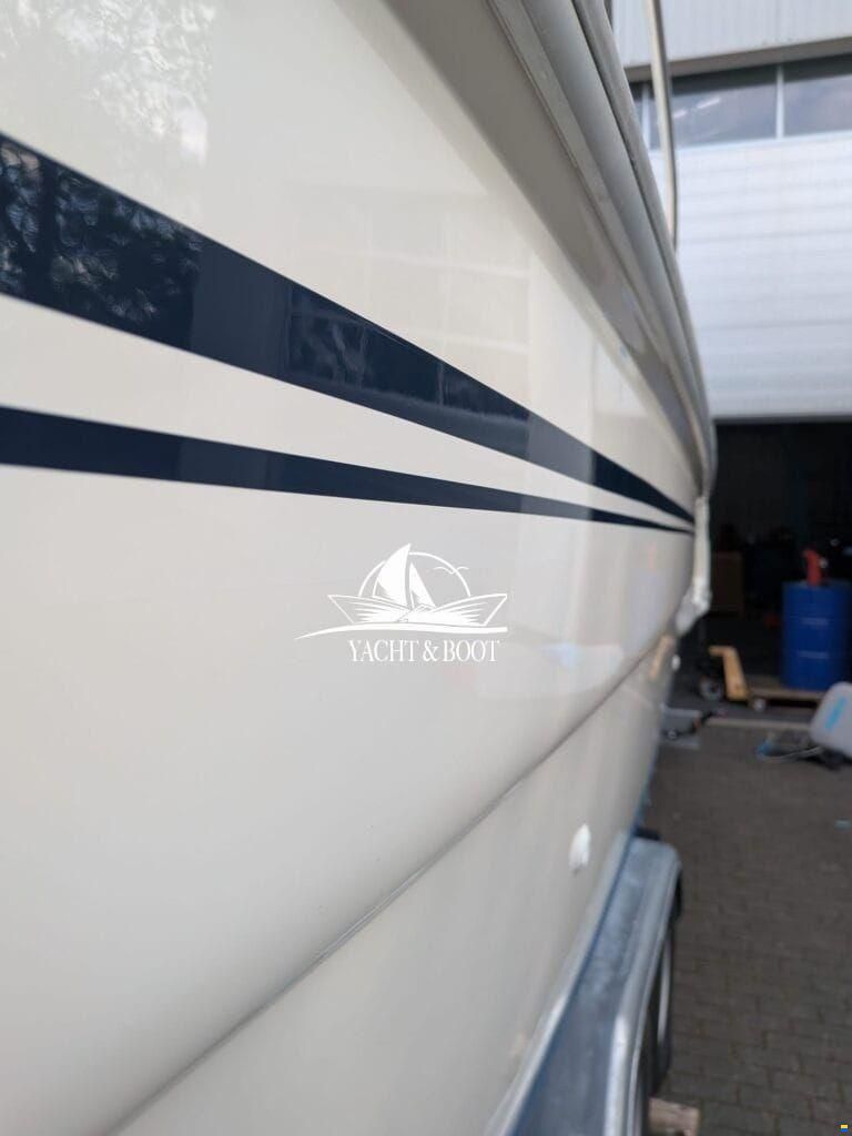 Sealine S 270