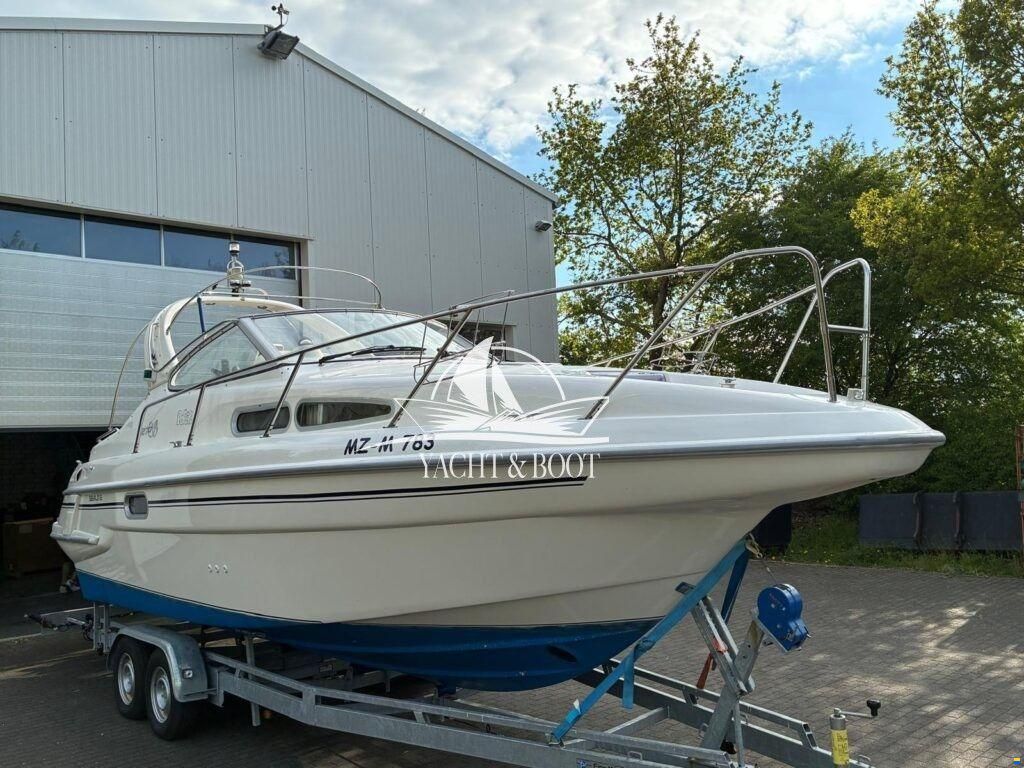 Sealine S 270
