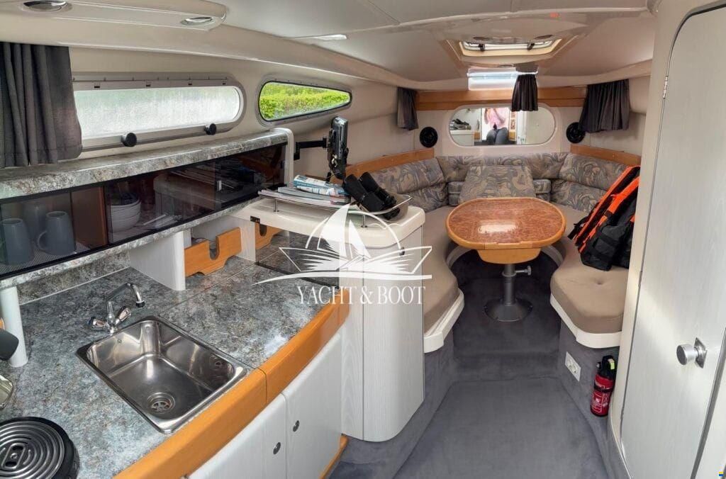 Sealine S 270