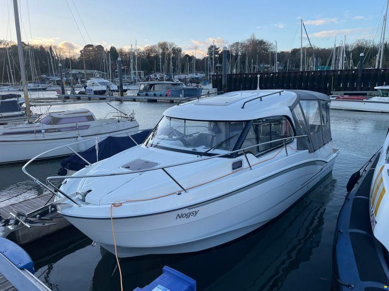 Jeanneau Beneteau Group Antares 8 V2