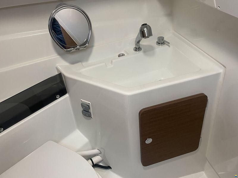 Jeanneau Beneteau Group Antares 8 V2