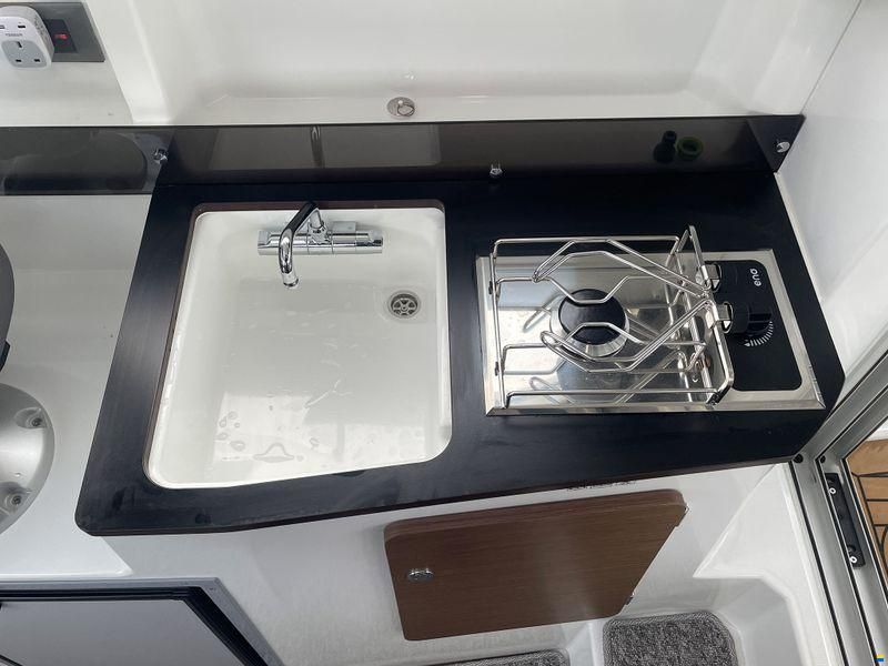 Jeanneau Beneteau Group Antares 8 V2