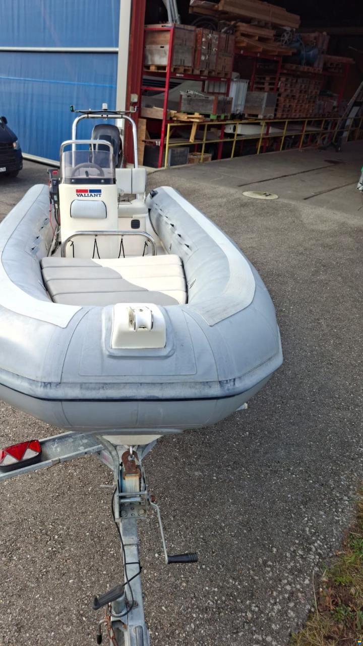 Valiant Vanguard 490