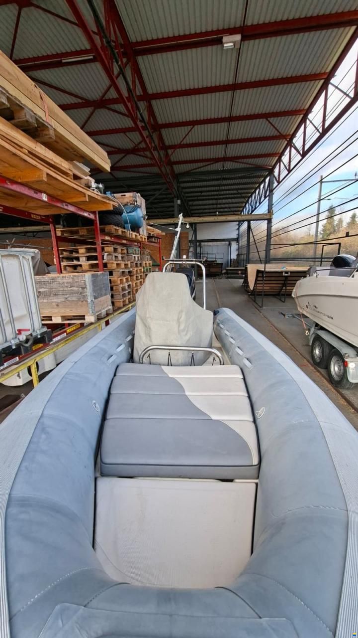 Valiant Vanguard 490