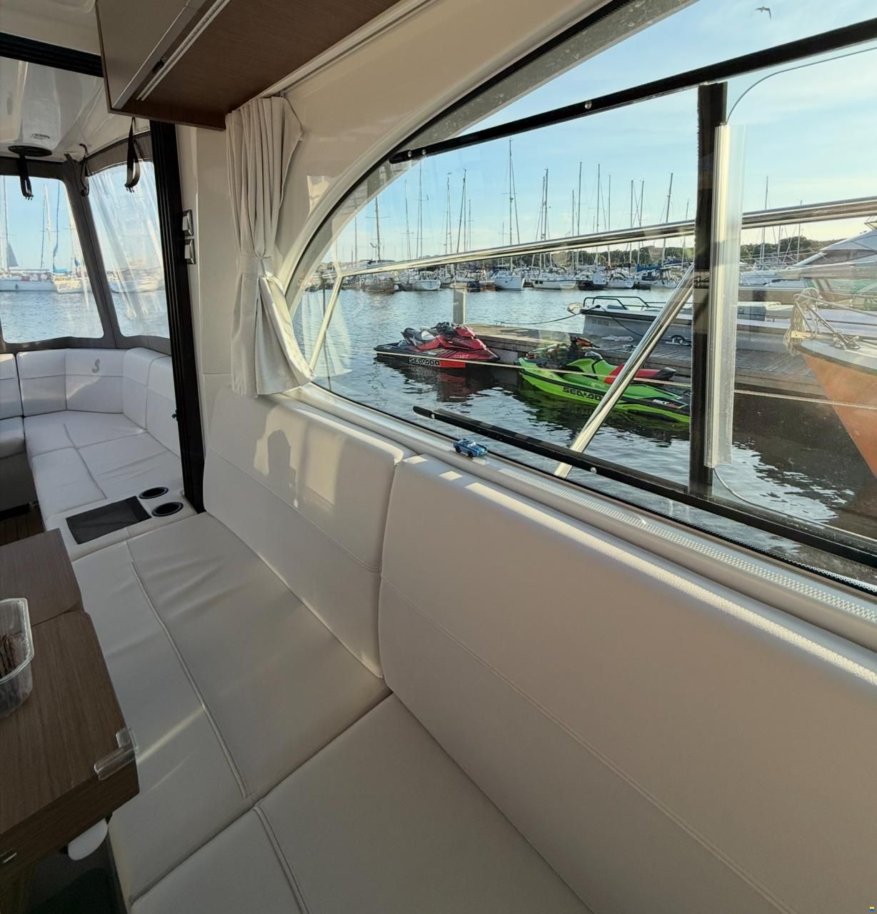Beneteau Antares 11 OB Fly