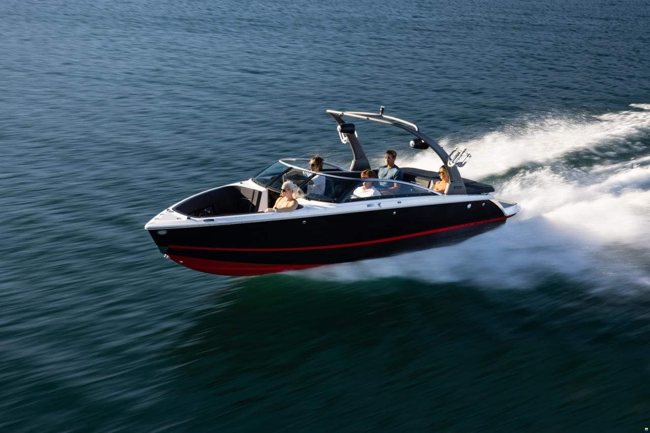 Four Winns H4 Surf Edition