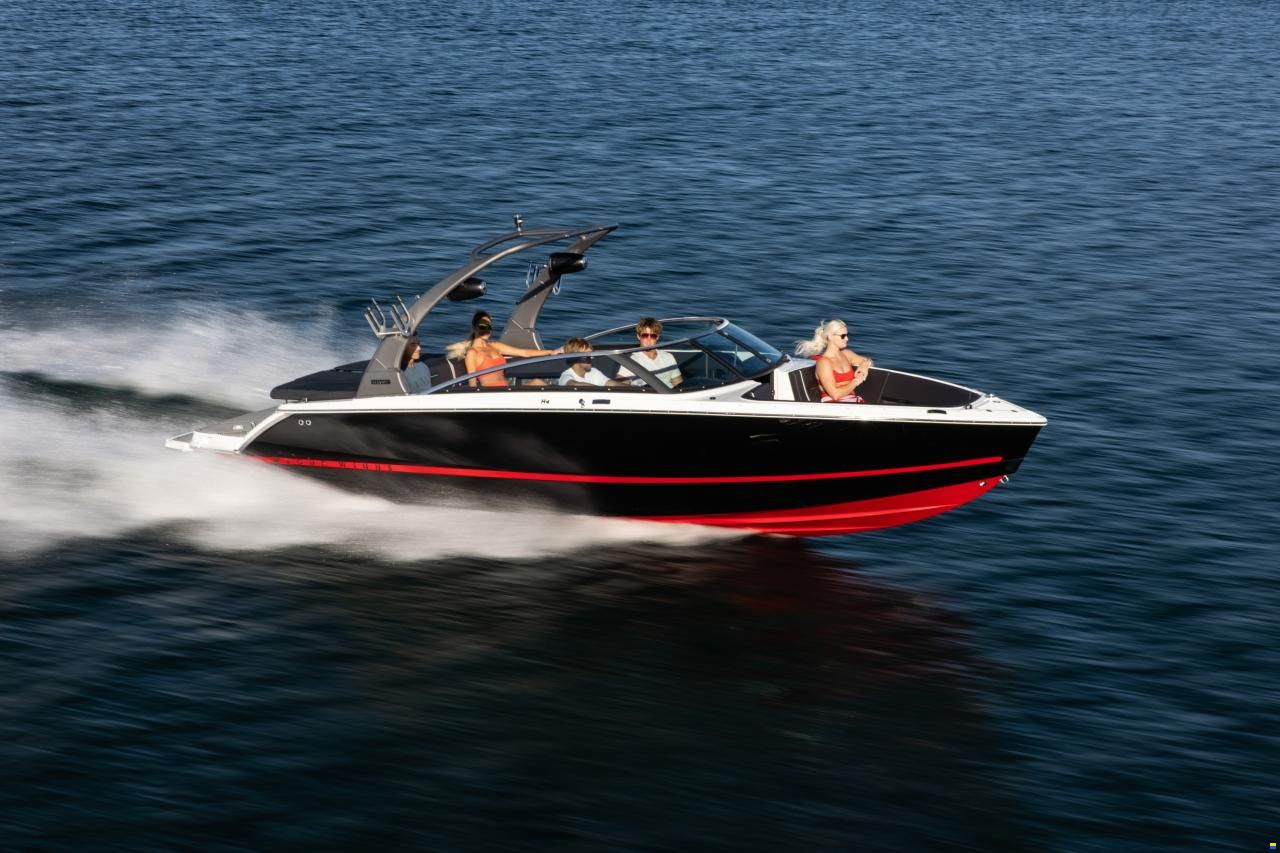 Four Winns H4 Surf Edition