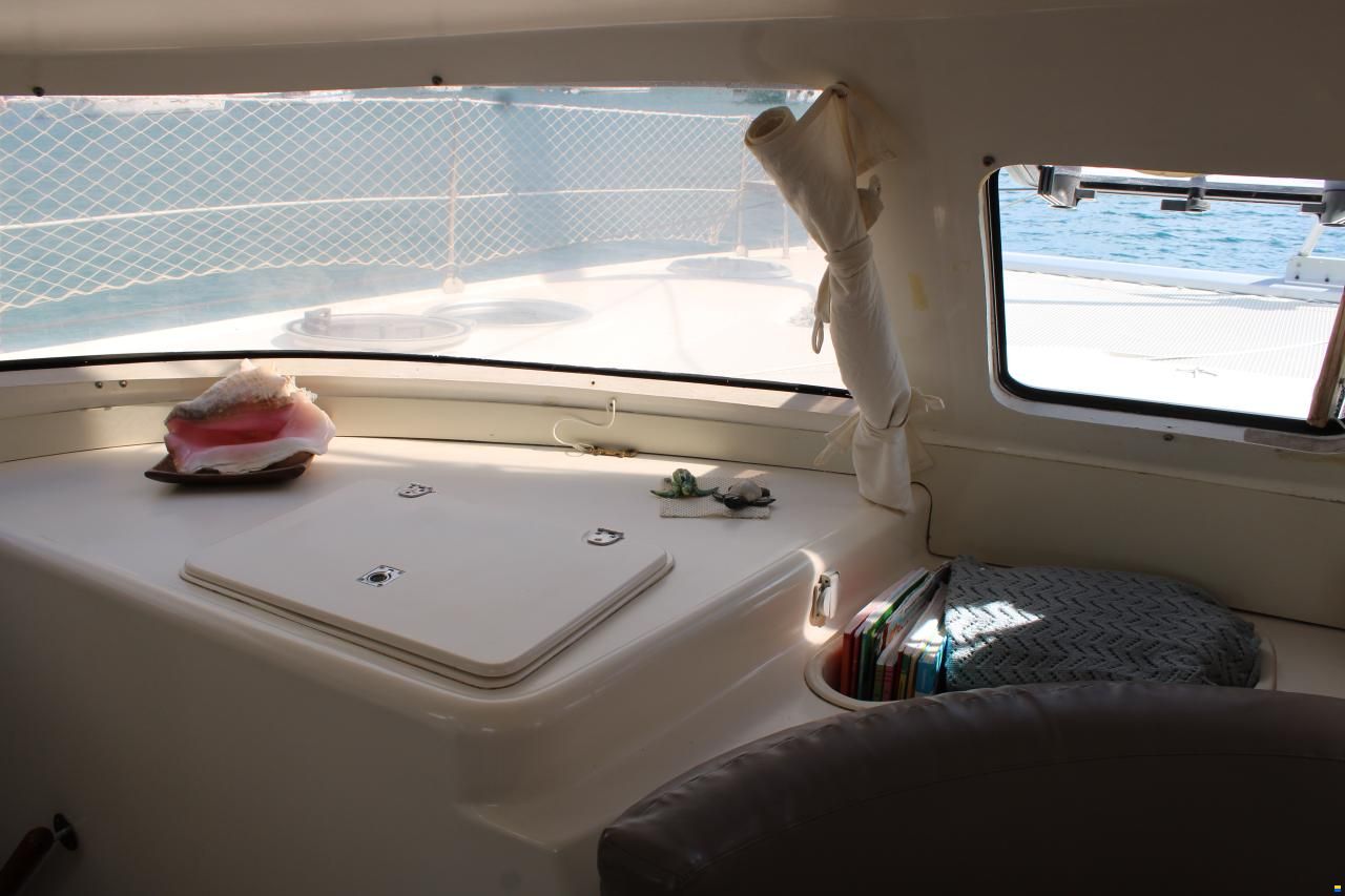Fountaine Pajot Lavezzi 40