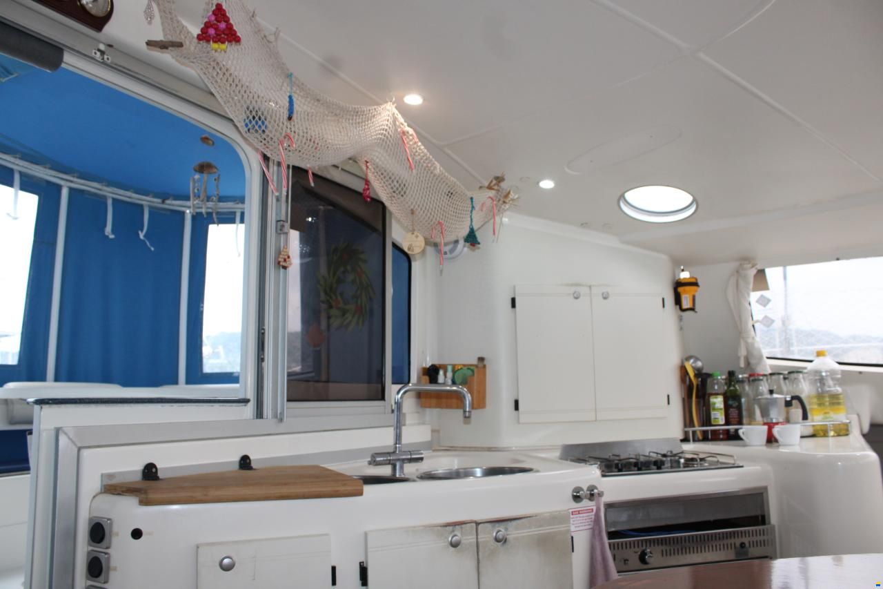 Fountaine Pajot Lavezzi 40