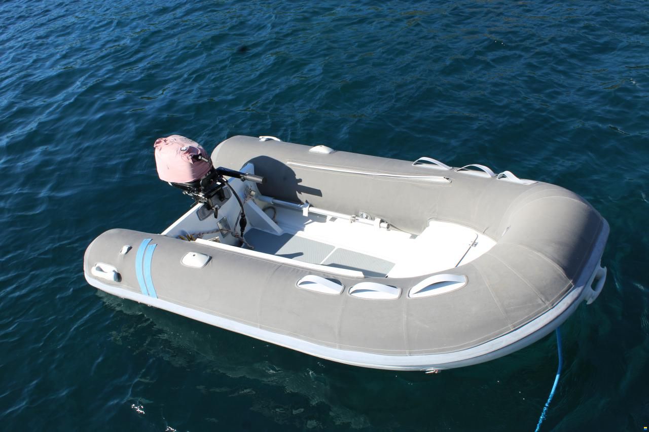 Fountaine Pajot Lavezzi 40
