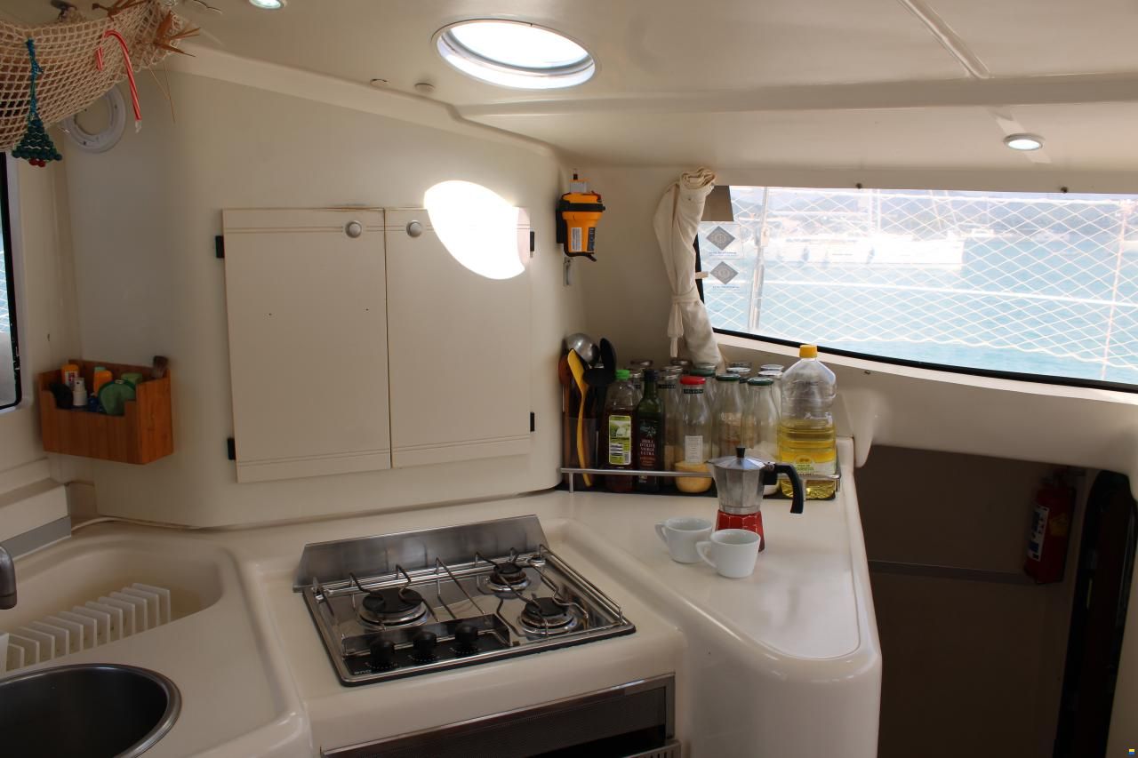 Fountaine Pajot Lavezzi 40