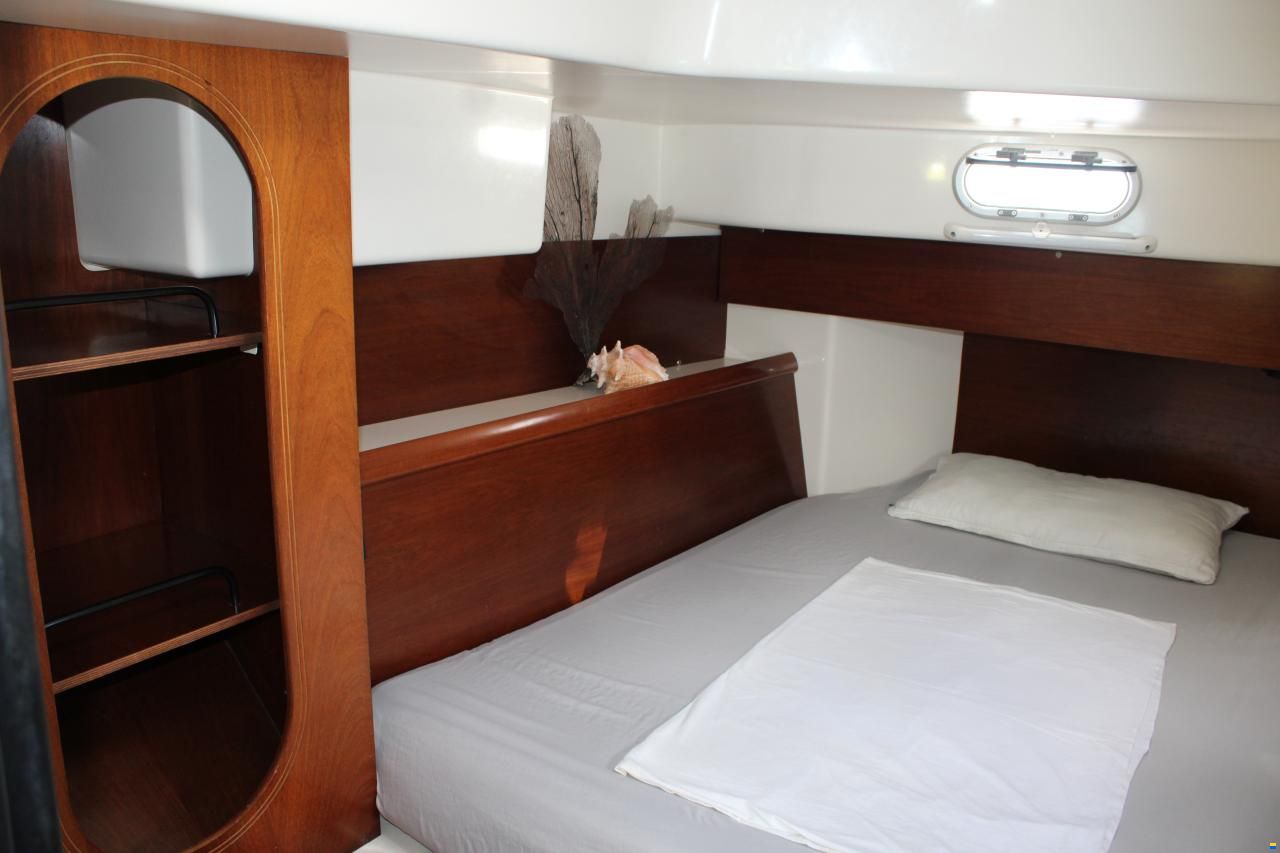 Fountaine Pajot Lavezzi 40