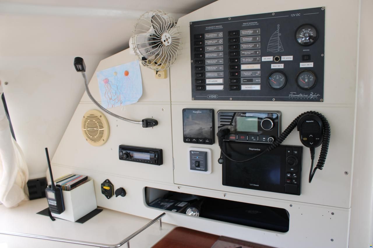Fountaine Pajot Lavezzi 40